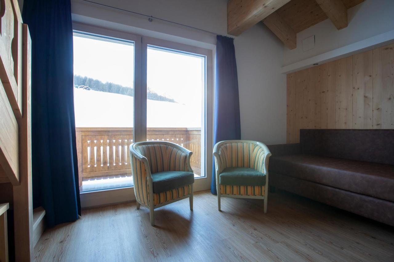 Hotel "La Suisse" Livigno Exterior foto